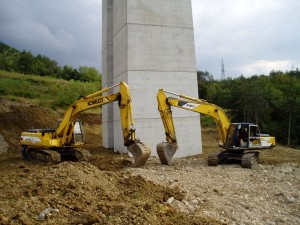 Izkop in druga dela pri viaduktu Črni kal